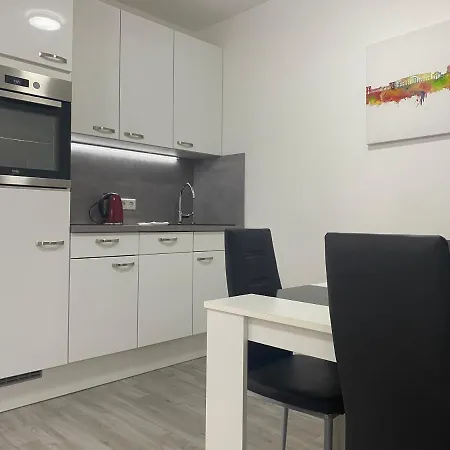 Urbanes, Modernes Apartment Mit Parkplatz Kassel Exterior photo
